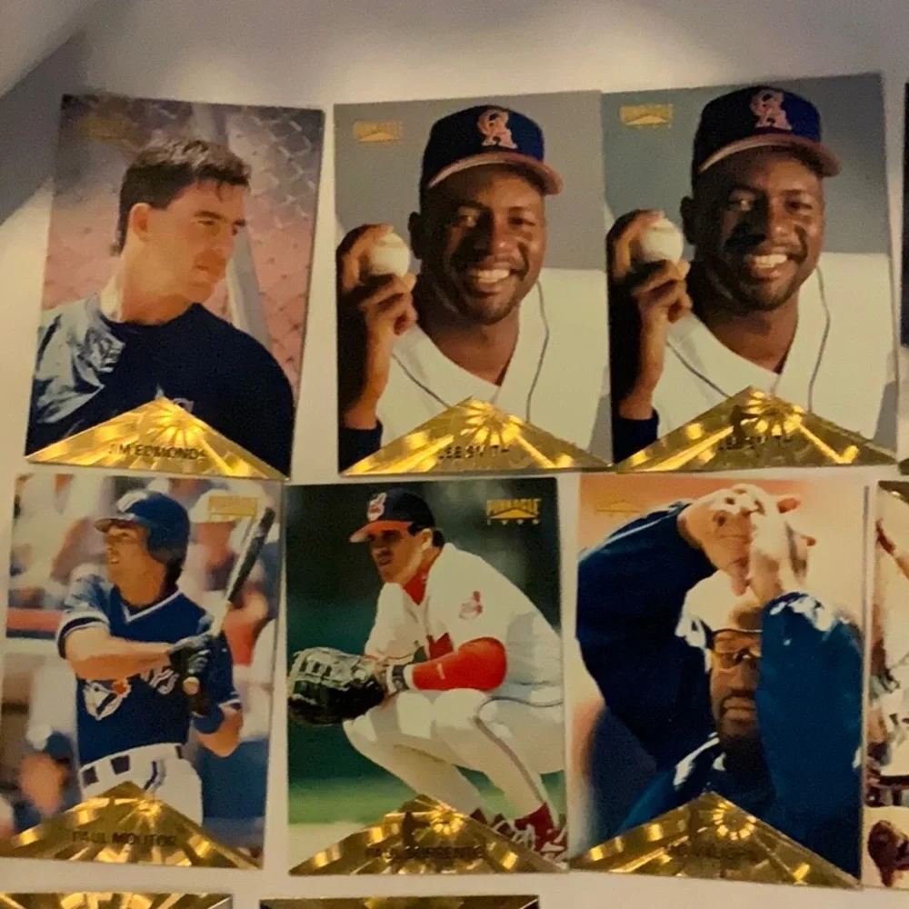 Bundle of Baseball Cards Lot 385